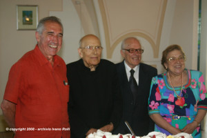nella foto i fratelli Martucci, da sinistra Rino, don Saverio, Remigio e Artemisia