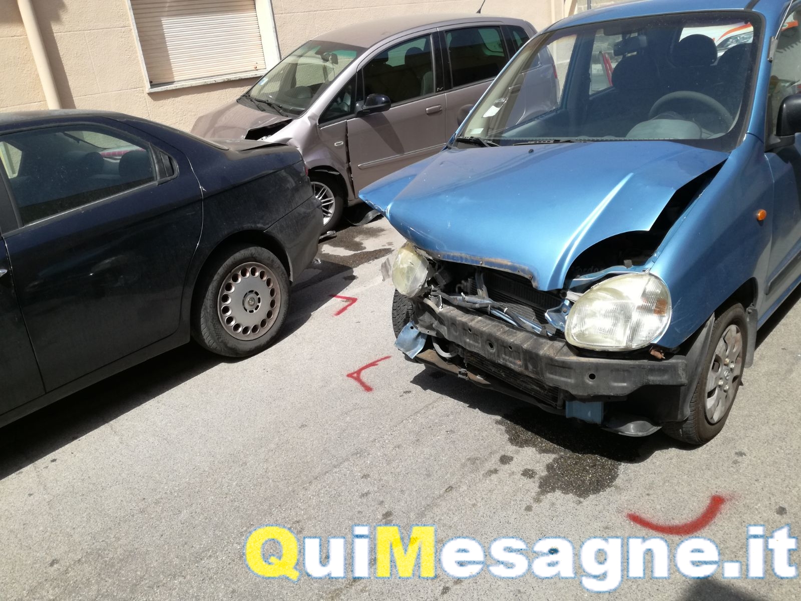 Incidente tra via Torino e via Cuneo, quattro feriti